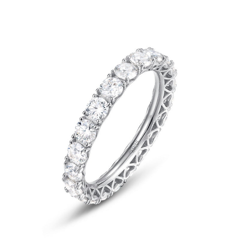 Moissanite Ring For Women Set With Colored Diamonds Fashionable And Subtly Luxurious