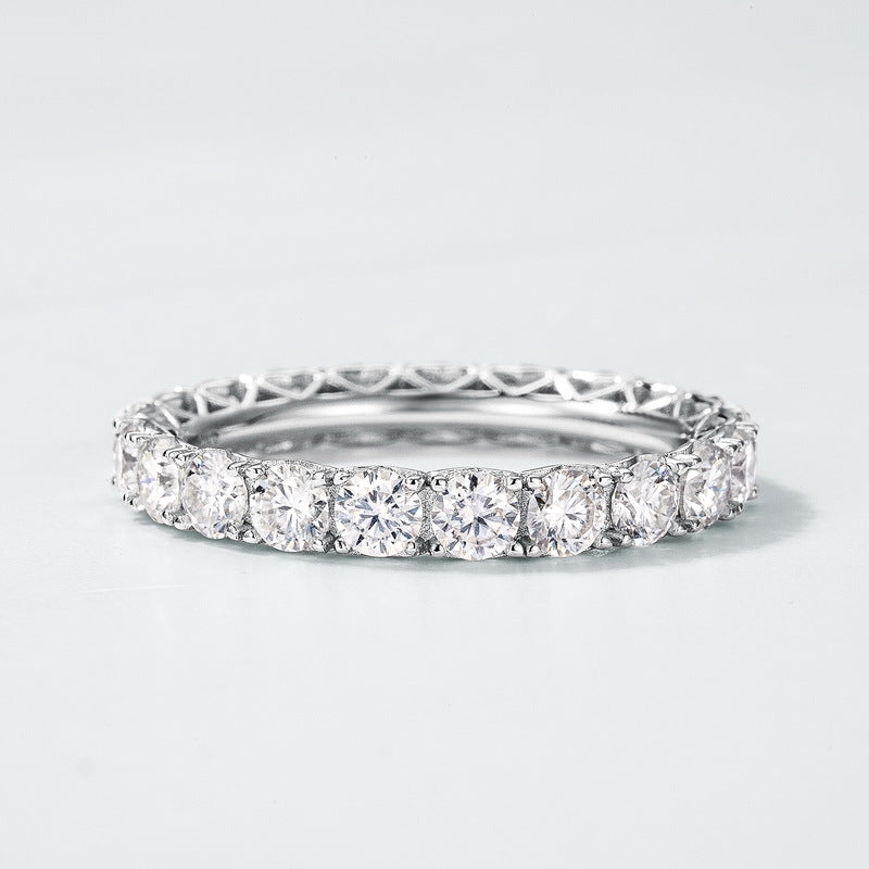 Moissanite Ring For Women Set With Colored Diamonds Fashionable And Subtly Luxurious